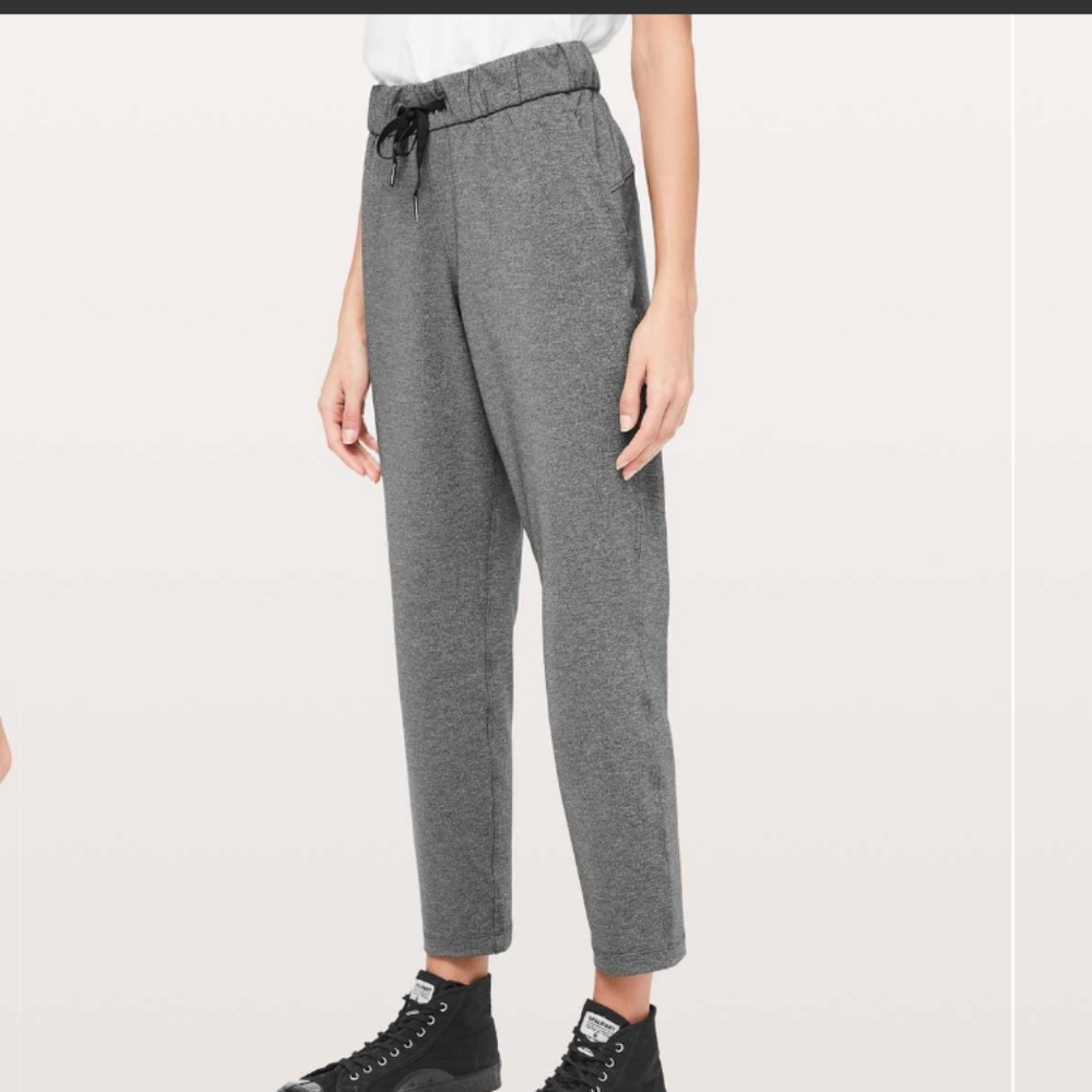Lululemon on the fly pants